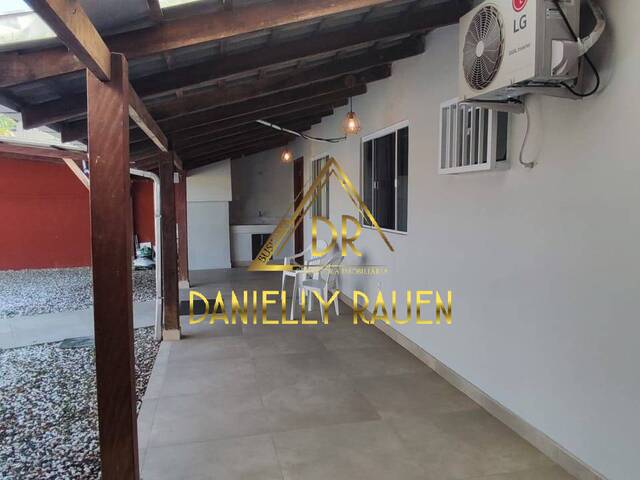 Casa para Venda em Balneário Piçarras - 4