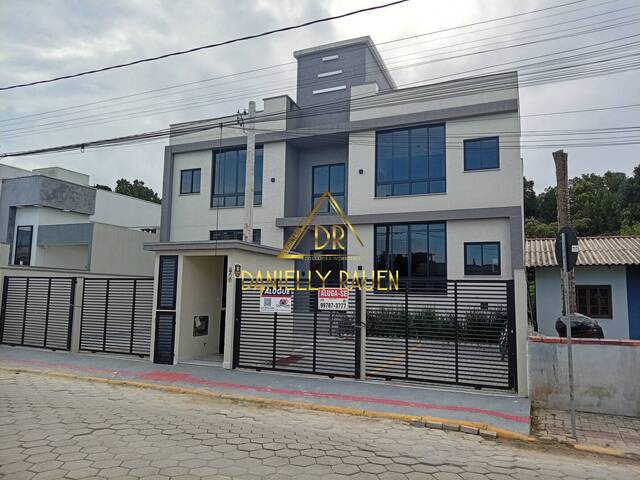 #240 - Apartamento para Locação em Balneário Piçarras - SC - 1